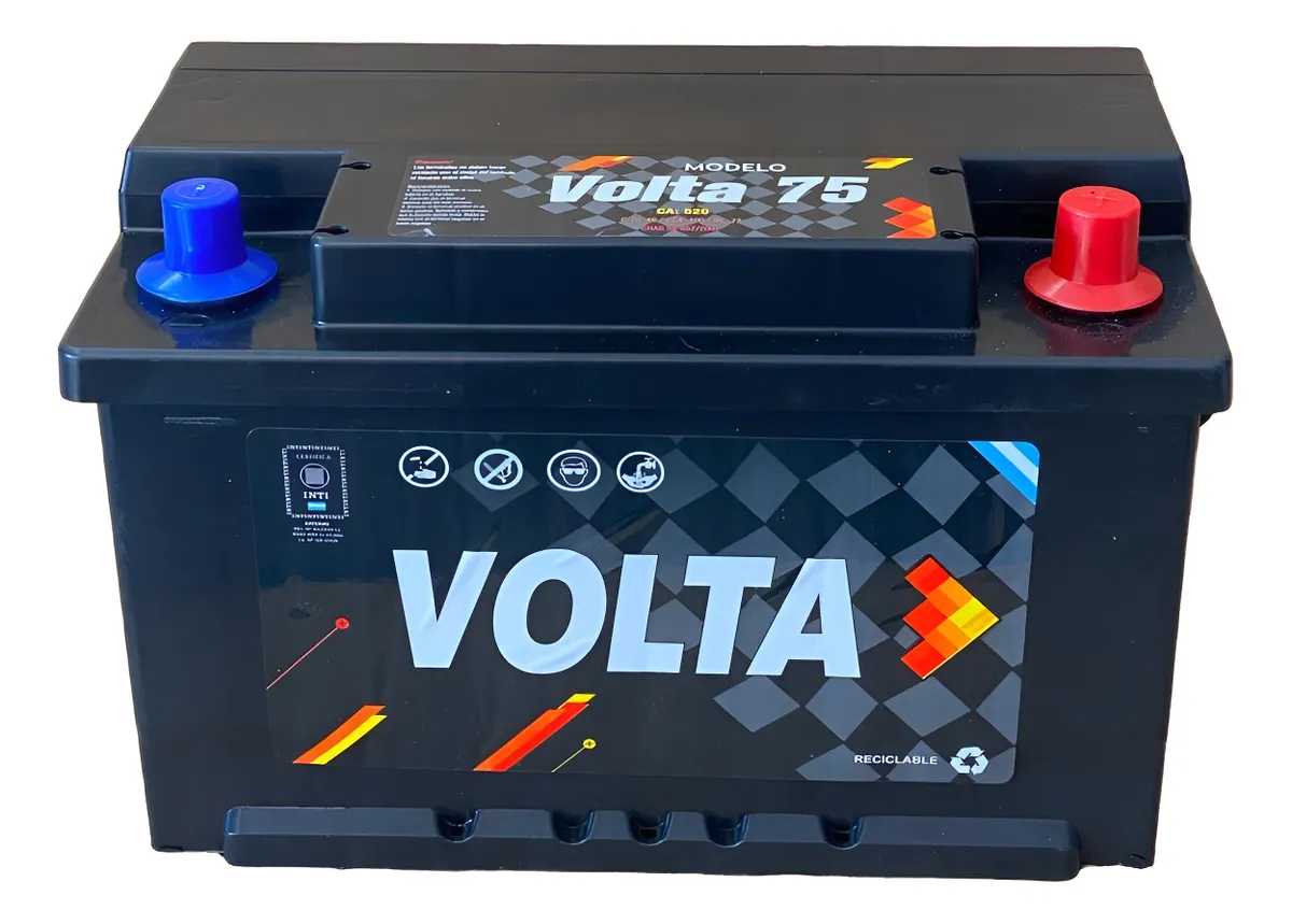 Técnico controlando alternador batería Carlos Paz